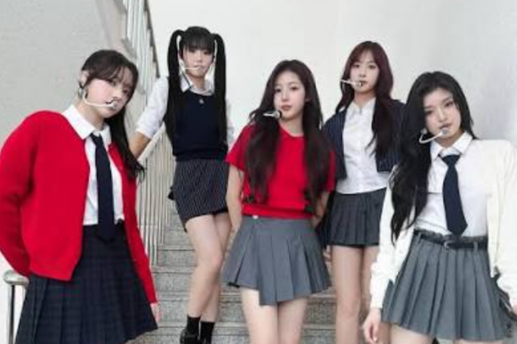 FIFTY FIFTY Remake Lagu Legendaris Pink Floyd!