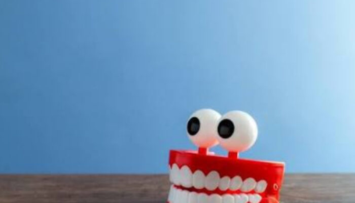 Gusi Berdarah Saat Puasa: Penyebab dan Cara Mengatasinya