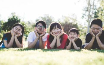 Harmoni Kalbu: Cara Ampuh Menghindari Sifat Iri Dengki dalam Keluarga