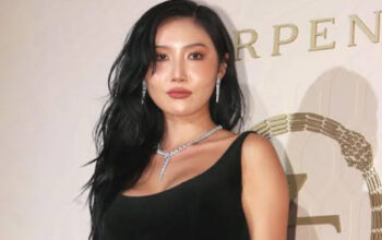 Hwasa MAMAMOO Siap Comeback Mei: Ratu Solo Kembali Beraksi! 3 Hwasa MAMAMOO Siap Comeback Mei: Ratu Solo Kembali Beraksi!