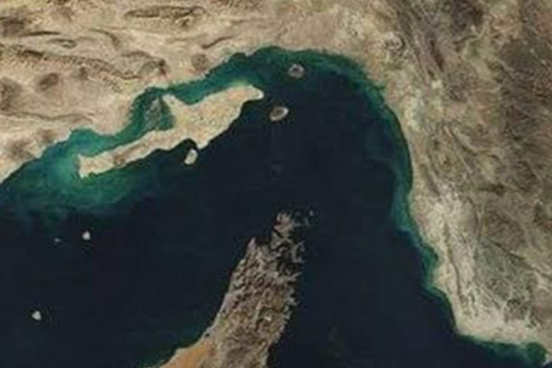 Iran Terapkan Tarif Tol di Selat Hormuz: Kapal AS dan Israel Dilarang Lewat!