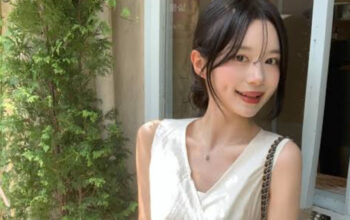 Junghwa Tampil Elegan dalam Pemotretan Terbaru WWD Korea 2 Junghwa Tampil Elegan dalam Pemotretan Terbaru WWD Korea