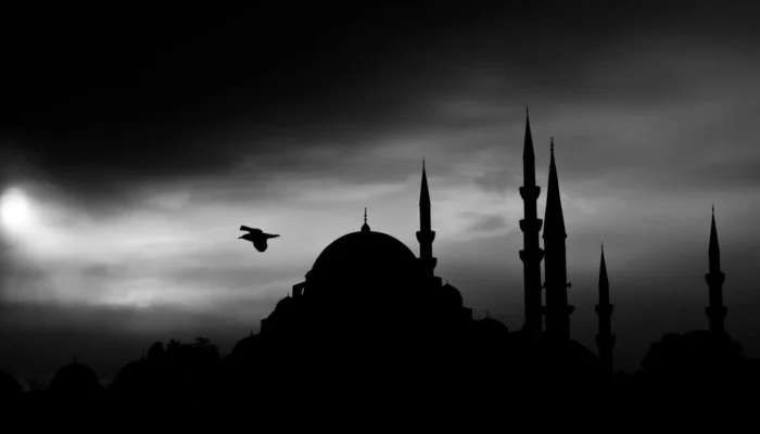 Kapan Malam Lailatul Qadar? Ini Penjelasan Al-qur’an dan Hadis Rasulullah