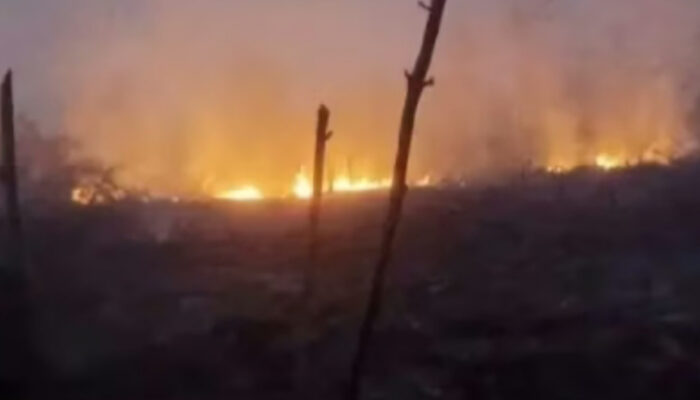 Kebakaran Bandung Hari Ini: 18 Kios Material di Soekarno-Hatta Ludes Dilalap Si Jago Merah