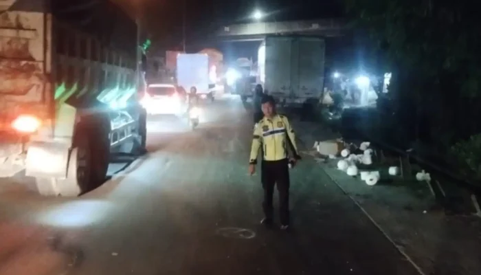 Kecelakaan di Sukatani Purwakarta, Polisi Langsung Olah TKP