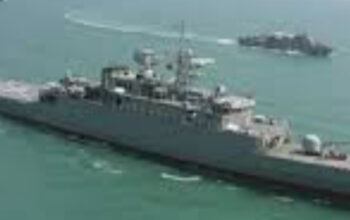 Ketegangan di Samudra Hindia: Kapal Perang Iran Tenggelam