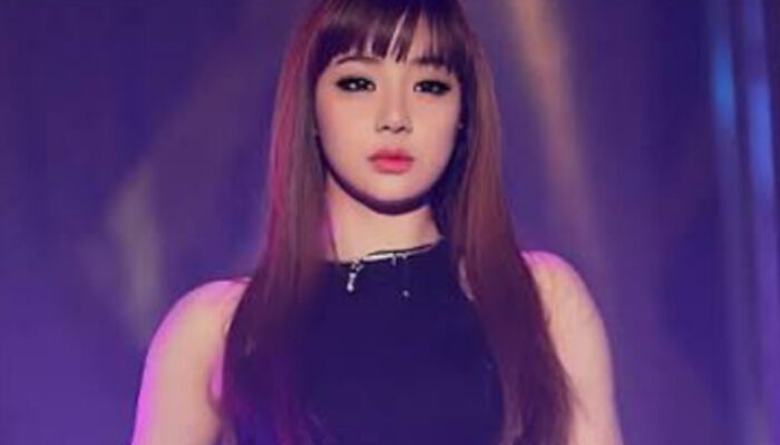 Kontroversi Postingan Park Bom Mengenai Sandara Park