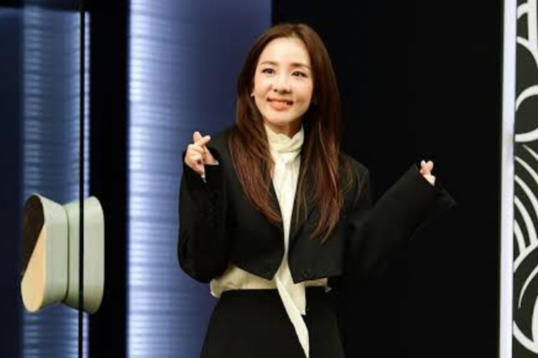 Kontroversi Sandara Park dan Park Bom: Isu Unfollow yang Viral