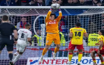 Lyon Tersungkur Lewat Adu Penalti, Lens Amankan Tiket Semifinal