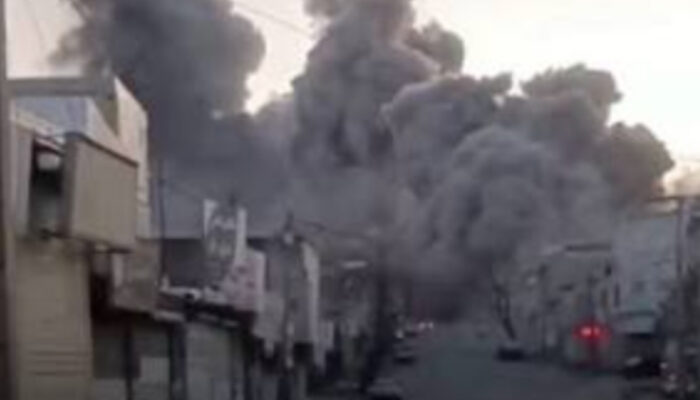 Markas Bulan Sabit Merah Iran di Mahabad Hancur Terkena Rudal