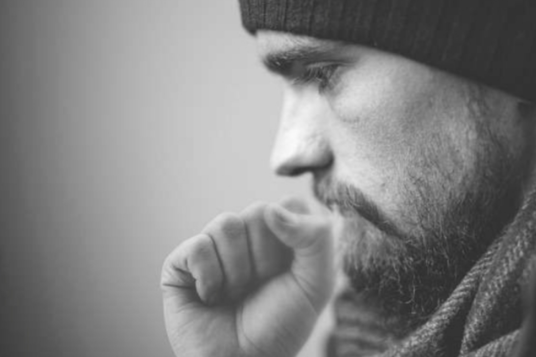 Membedakan Sesak Napas Jantung dan Asam Lambung