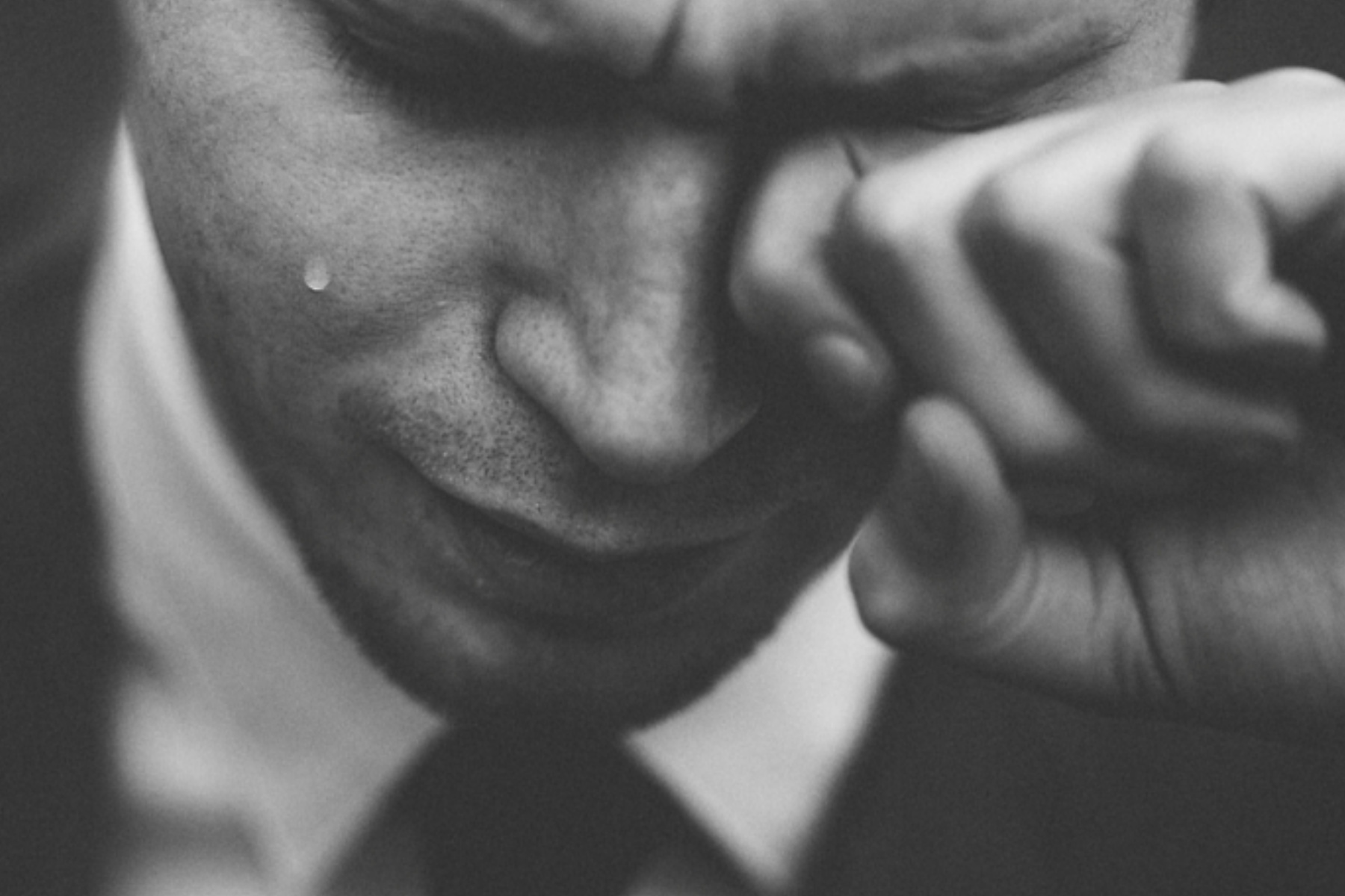 Misteri Medis: Mengapa Menangis Selalu Diikuti Ingusan?