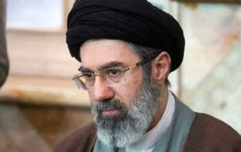 Mojtaba Khamenei: Iran Tetap Blokir Selat Hormuz Meski Perang Berkecamuk