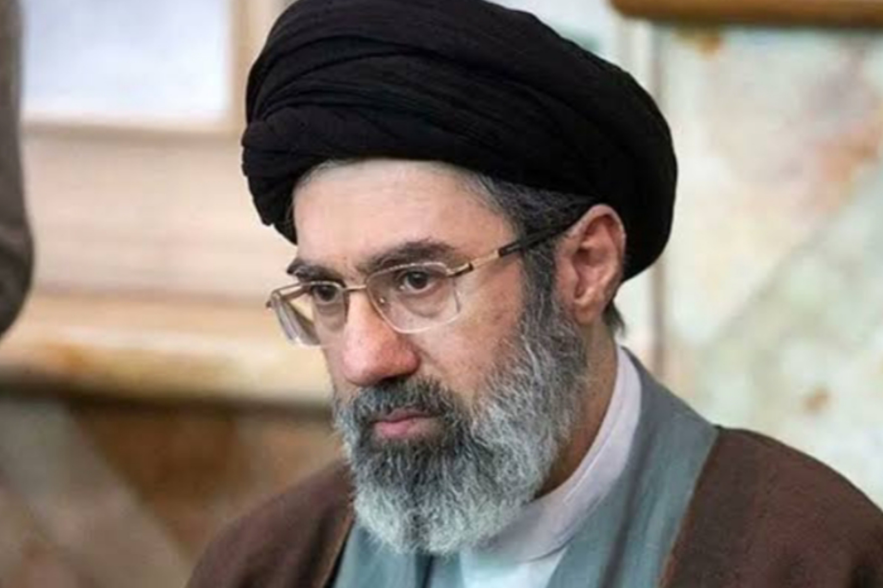 Mojtaba Khamenei: Iran Tetap Blokir Selat Hormuz Meski Perang Berkecamuk