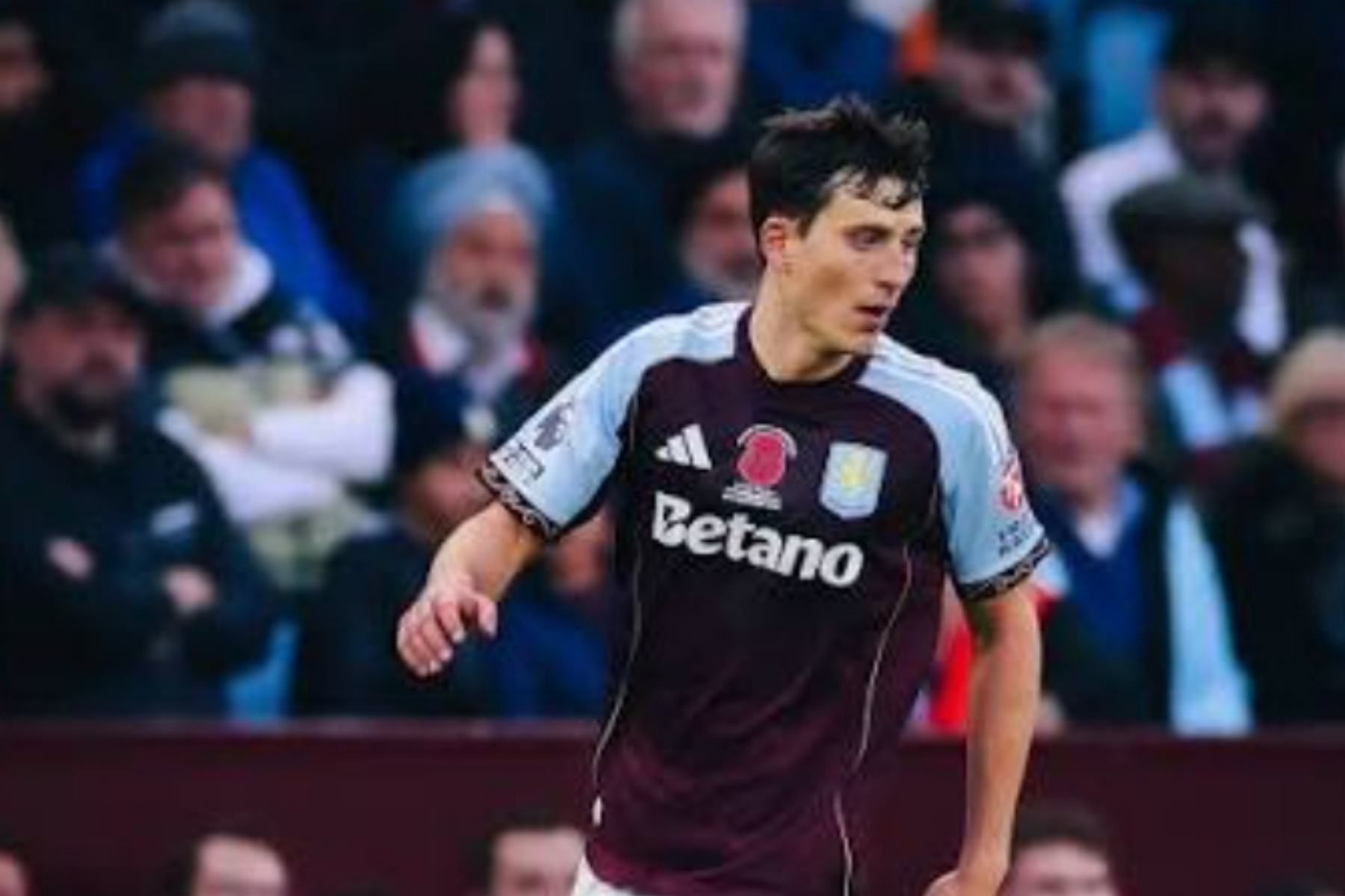 Pau Torres Setia! Sang Bek Beri Sinyal Bertahan Lama di Aston Villa