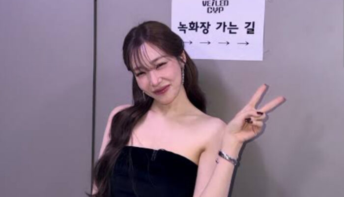 Penampilan Perdana Tiffany Young Setelah Menikah