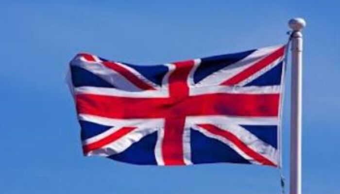 Pergeseran Kebijakan: Inggris Izinkan AS Gunakan Pangkalan Udara