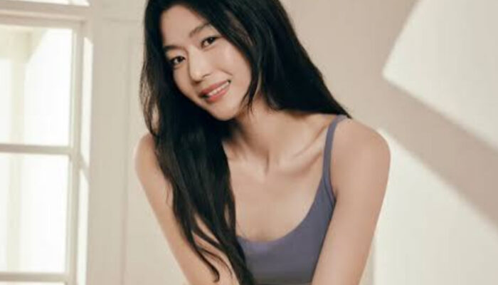 Pesona Jun Ji Hyun Sebagai Wajah Baru Brand Topten