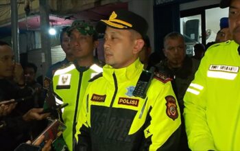 Polres Bogor Sita 124 Botol Miras dalam Operasi Penertiban Bulan Ramadan 4 Polres Bogor Sita 124 Botol Miras dalam Operasi Penertiban Bulan Ramadan