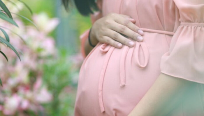 Posisi Tidur Ibu Hamil saat Asam Lambung Naik agar Nyenyak