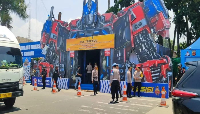 Posko Megatron di Tol Padalarang KBB Curi Perhatian Pemudik