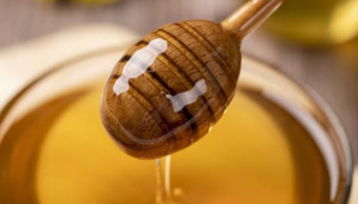 Rahasia Madu untuk Batuk: Solusi Alami yang Manjur dan Nyaman di Tenggorokan