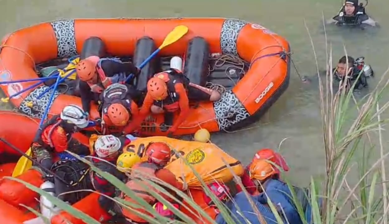 Remaja 16 Tahun yang Tenggelam di Sungai Cileungsi Desa Tajur Citeureup Ditemukan Meninggal Dunia