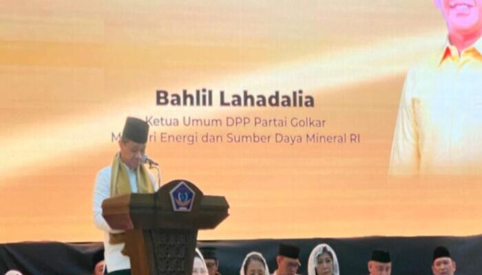 Safari Spiritual di Kaki Gunung Gede: Kala Bahlil Lahadalia Mengetuk Pintu Langit di Ponpes Azzainiyyah Sukabumi