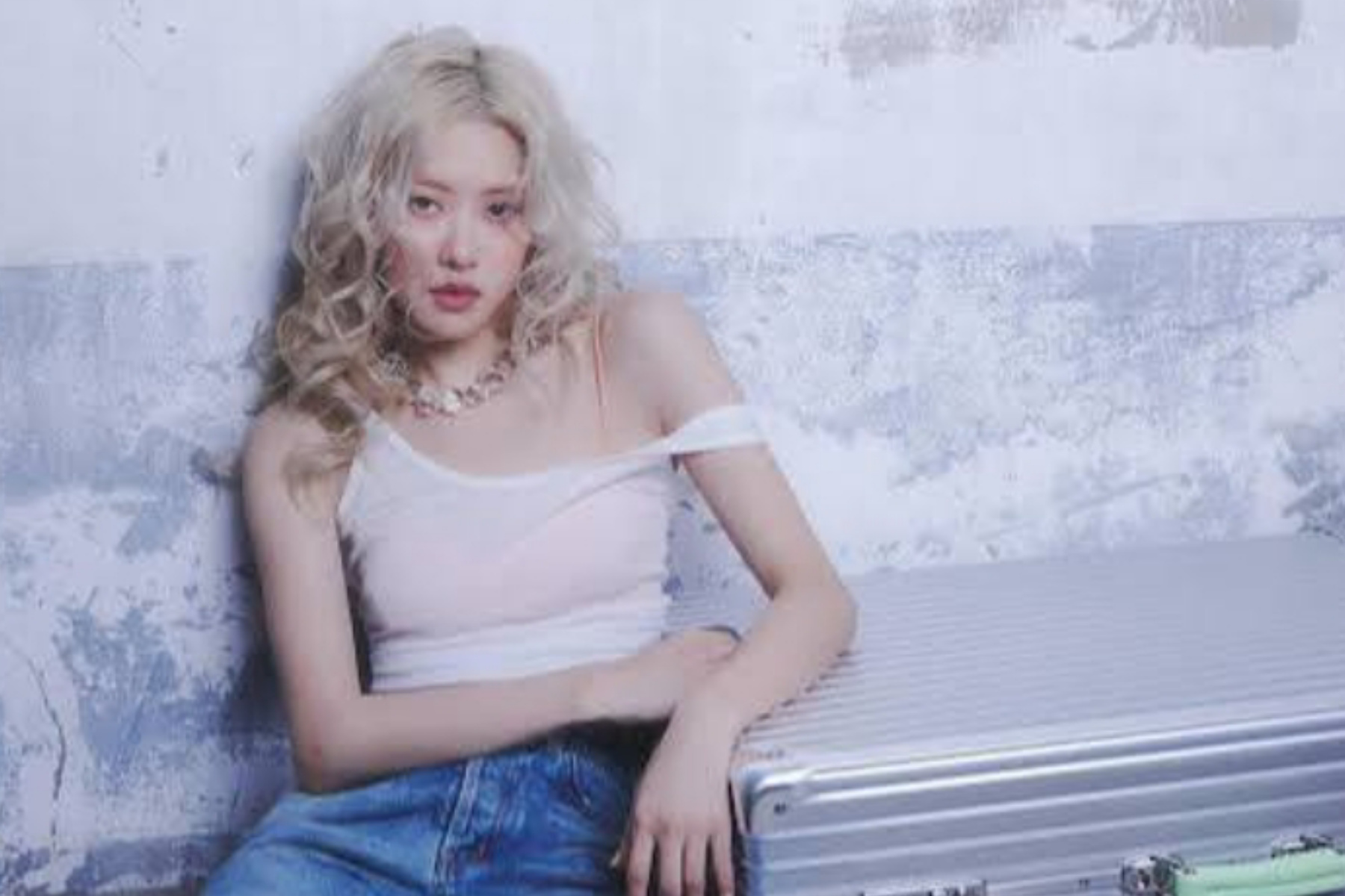 Sejarah Baru: Rosé BLACKPINK Raih Trofi di BRIT Awards 2026