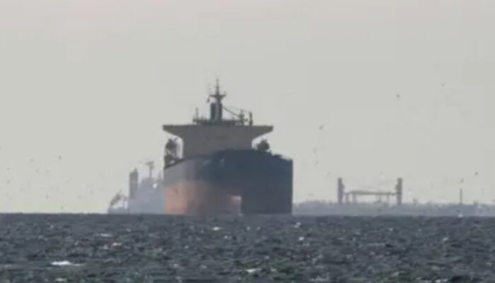 Siasat Darurat Trump: Izinkan Penjualan Minyak Iran Demi Redam Gejolak Harga Energi Global!