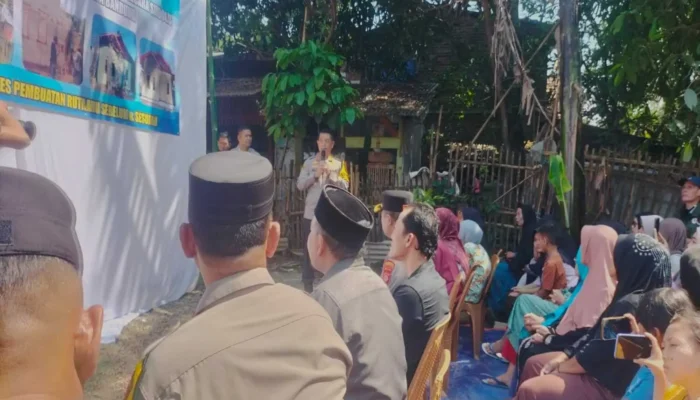 Siti Aisah di Kabupaten Bandung Tersenyum, Rumah Layak Huni Resmi Diserahkan Polisi