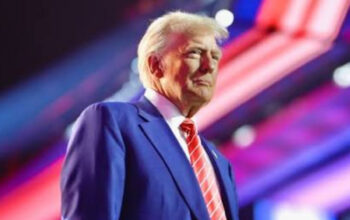 Trump Temui Raksasa Pertahanan AS di Tengah Menipisnya Amunisi