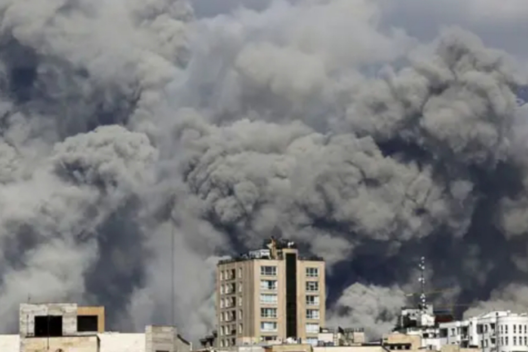 Update Konflik Iran: Kondisi Pemimpin Tertinggi hingga Kelonggaran Sanksi Rusia