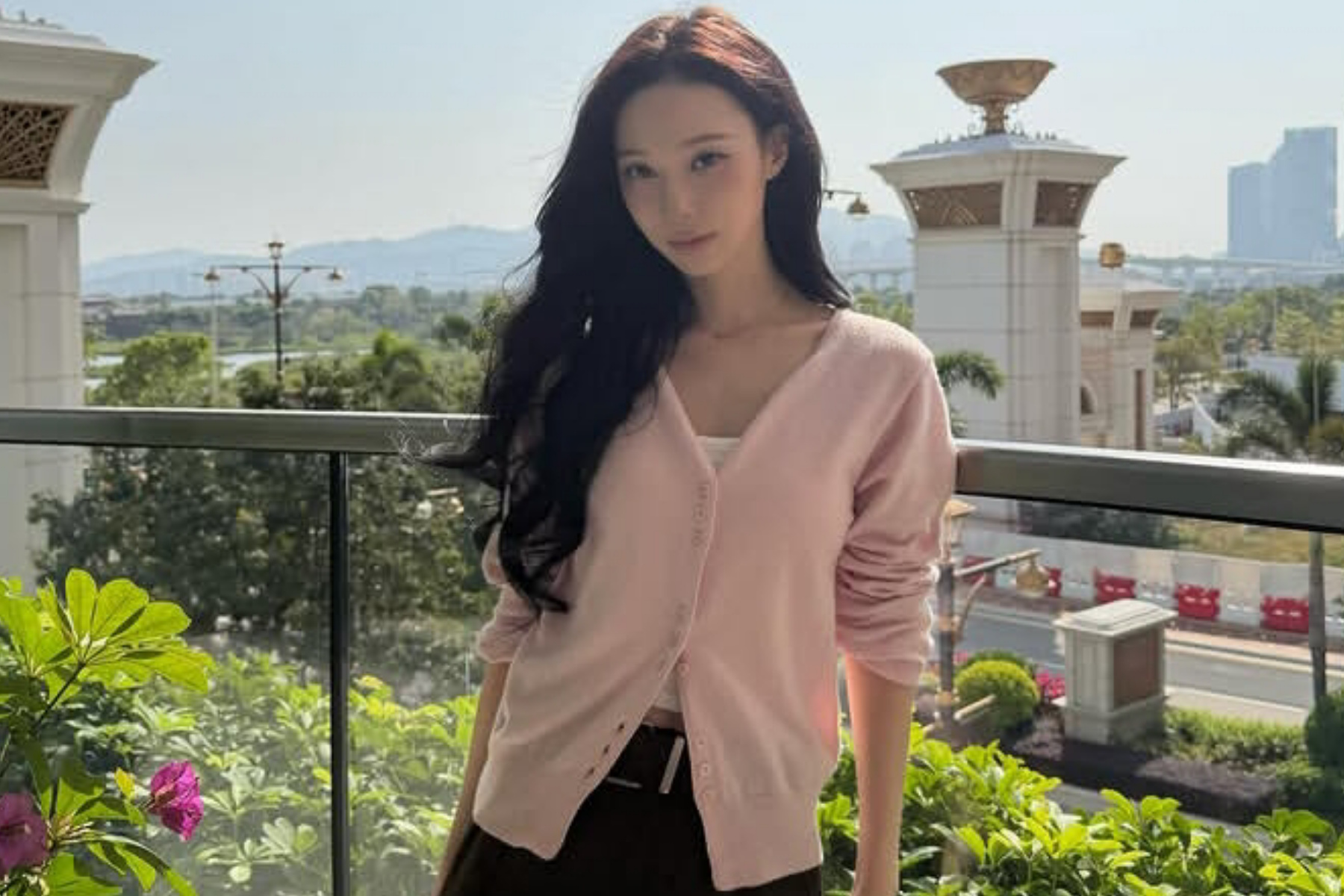 Winter aespa Tampil Mempesona dengan Konsep 'Bare Face' di Esquire!