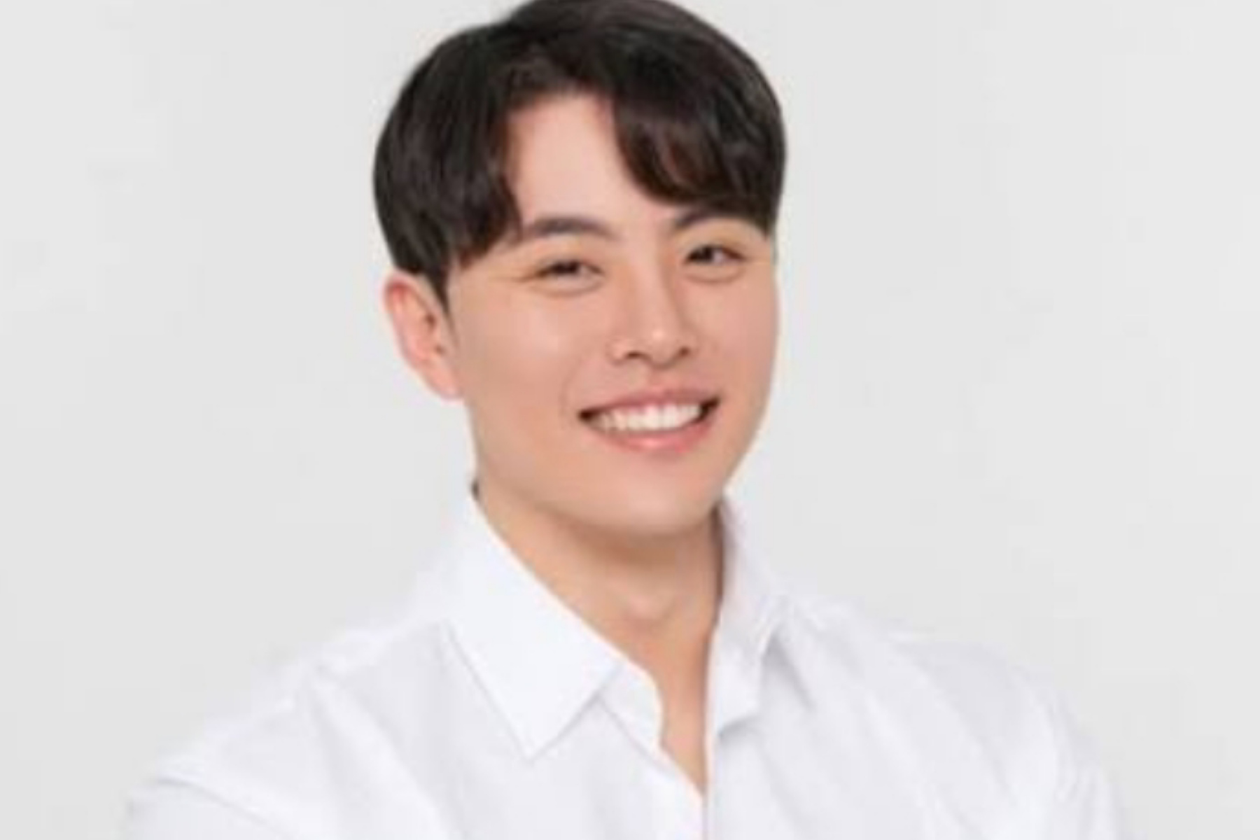 Yoo Seung Woo Selesaikan Wajib Militer: Kembali dengan Karya Baru