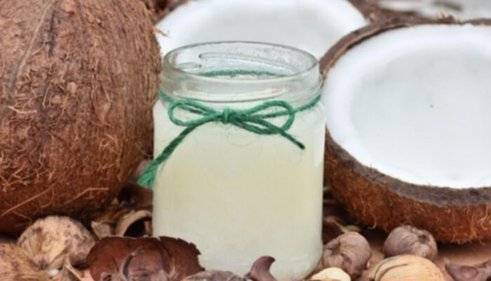 Air Kelapa Untuk Panas Dalam: Solusi Alami atau Sekadar Mitos Belaka?