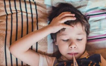 Anak Menggigil Saat Demam? Jangan Panik, Ini Panduan Medisnya!