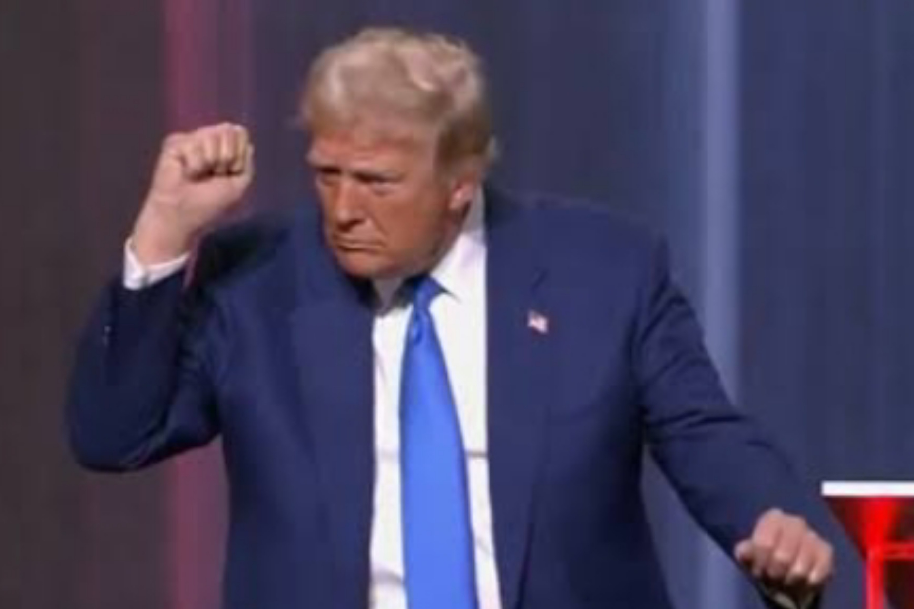 Ancaman Donald Trump dan Ledakan Dahsyat di Pangkalan Militer Iran