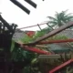 Angin Kencang Terjang Cianjur, Belasan Rumah Ambruk!