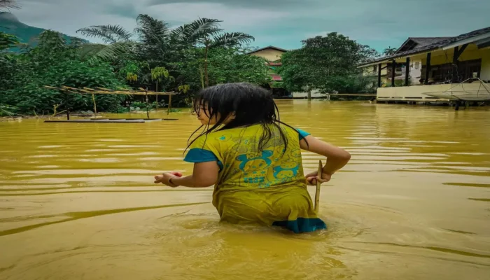 Banjir di Kabupaten Demak Meluas, Ribuan Warga Mengungsi
