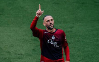 Barcelona Incar Vedat Muriqi: Solusi Cerdas Pengganti Robert Lewandowski?