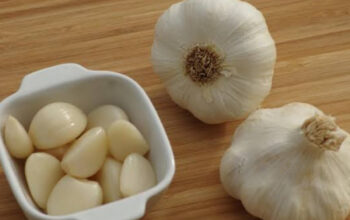 Bawang Putih untuk Jerawat: Solusi Alami atau Risiko Bagi Kulit?