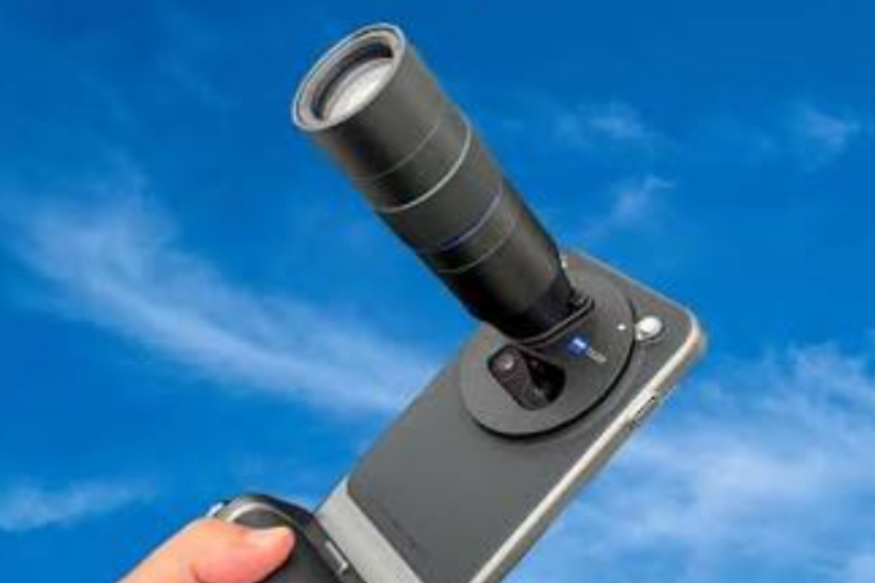 Bedah Vivo X300 Ultra Photography Kit: Lensa 400mm yang Sangat "Chonky"