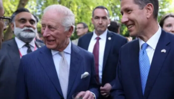 Benarkah Aliansi Retak? Drama Bocoran Diplomat di Balik Kunjungan King Charles