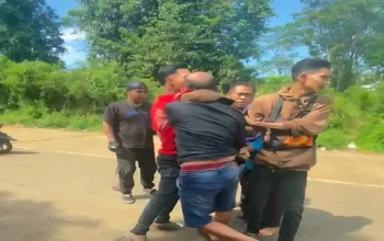 COD Berujung Petaka, Pencuri Motor Ditangkap Massa di Cianjur 3 COD Berujung Petaka, Pencuri Motor Ditangkap Massa di Cianjur