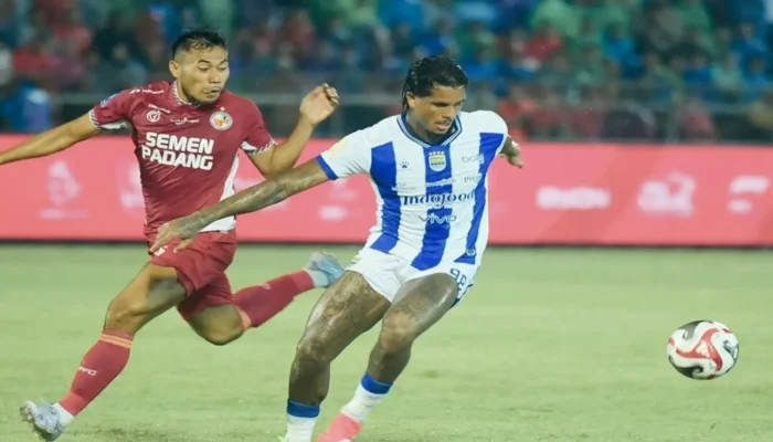 Dominasi Total! Persib Sikat Semen Padang di Kandang