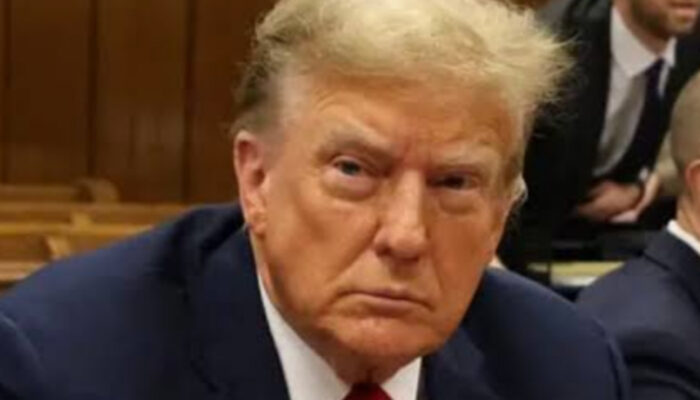 Donald Trump Sita Kapal Iran di Tengah Ancaman Serangan Infrastruktur