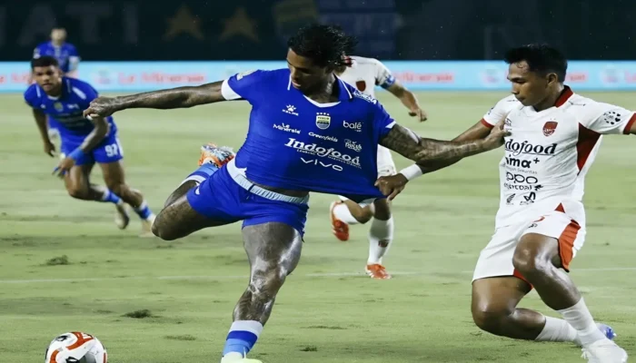 Dramatis! Persib Menang 10 Pemain, Bali United Tumbang