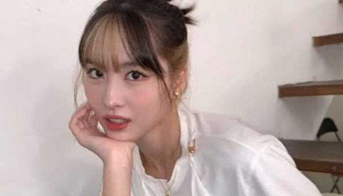 Fans Ngamuk! Momo TWICE Terpaksa Cabut Gigi Sehat Demi Jadwal Tur Dunia