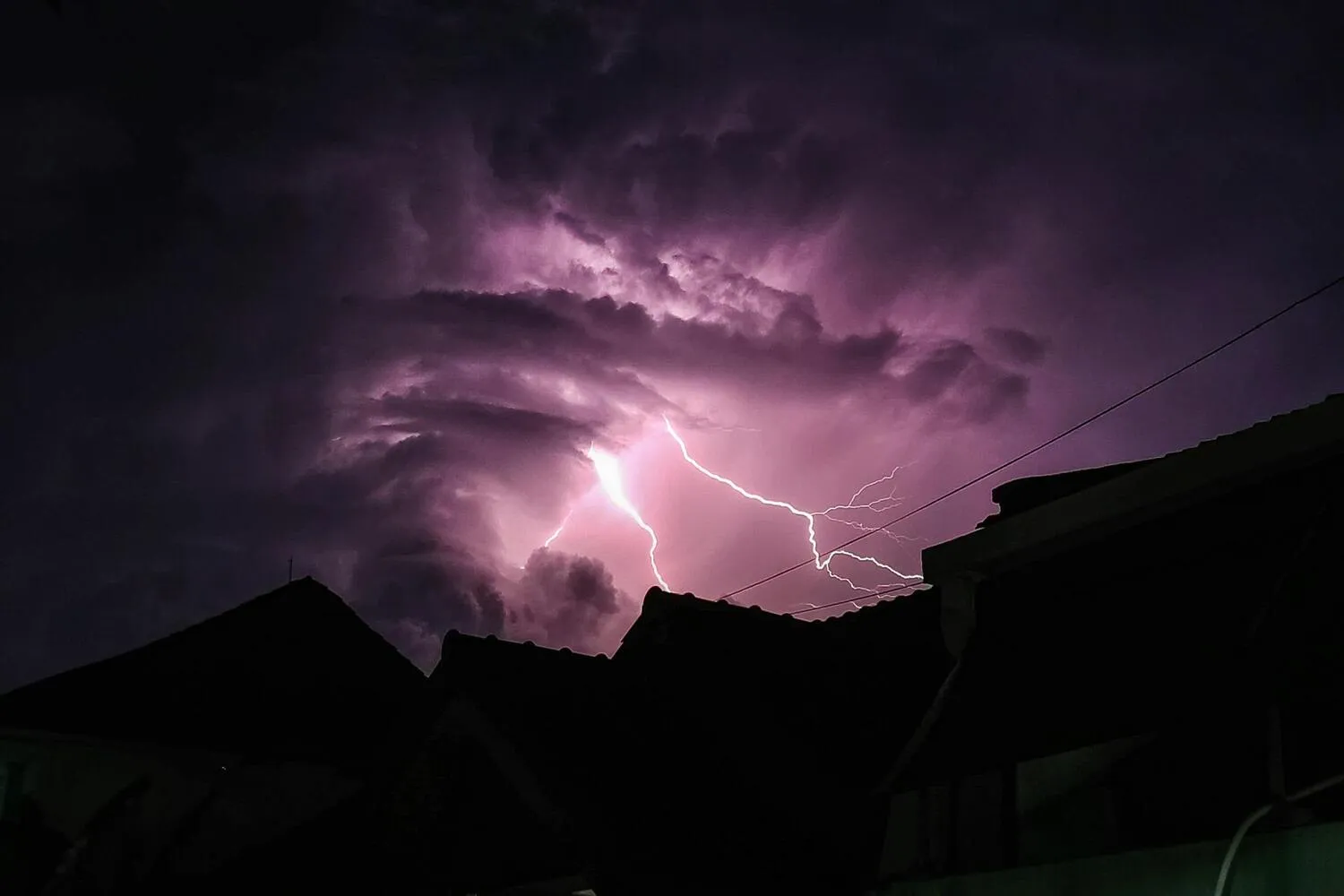 Gelombang Panas Picu Badai Petir, 14 Warga Bangladesh Tewas